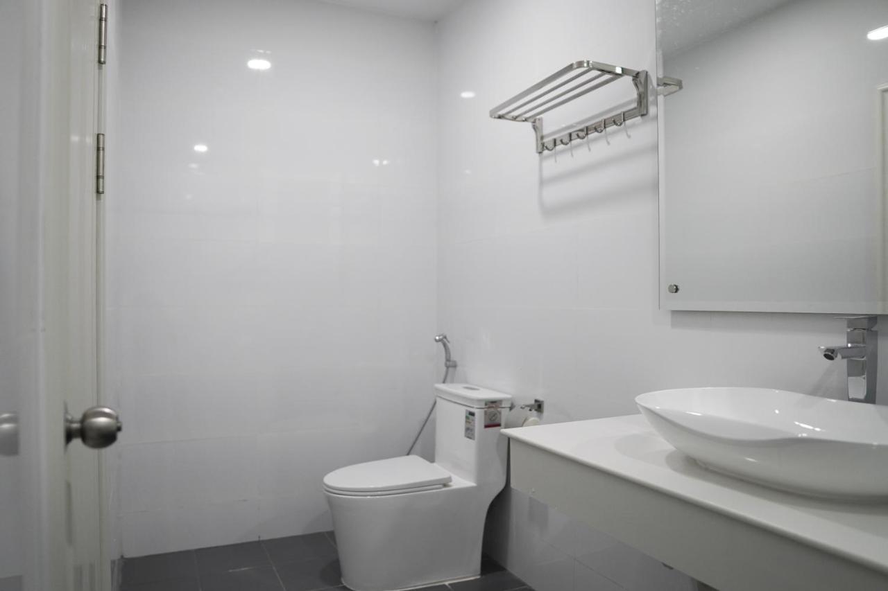 Apple Hotel Three - Near Pnh Airport Phnom Penh Ngoại thất bức ảnh