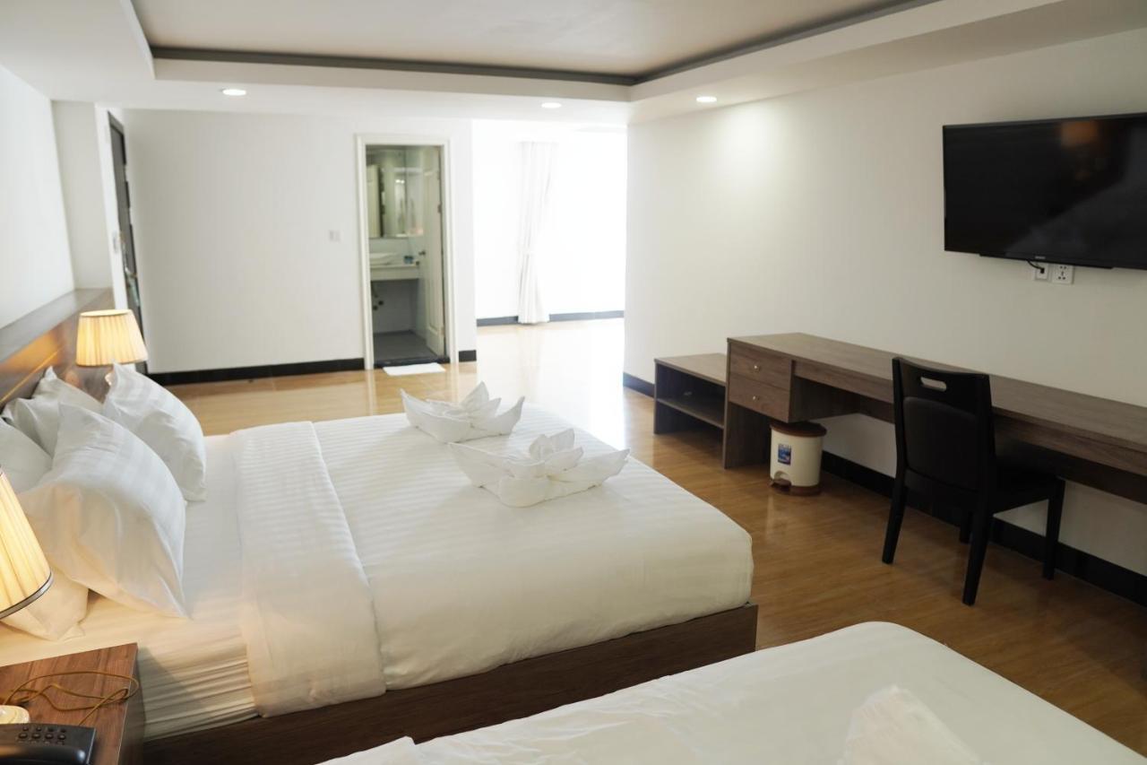 Apple Hotel Three - Near Pnh Airport Phnom Penh Ngoại thất bức ảnh