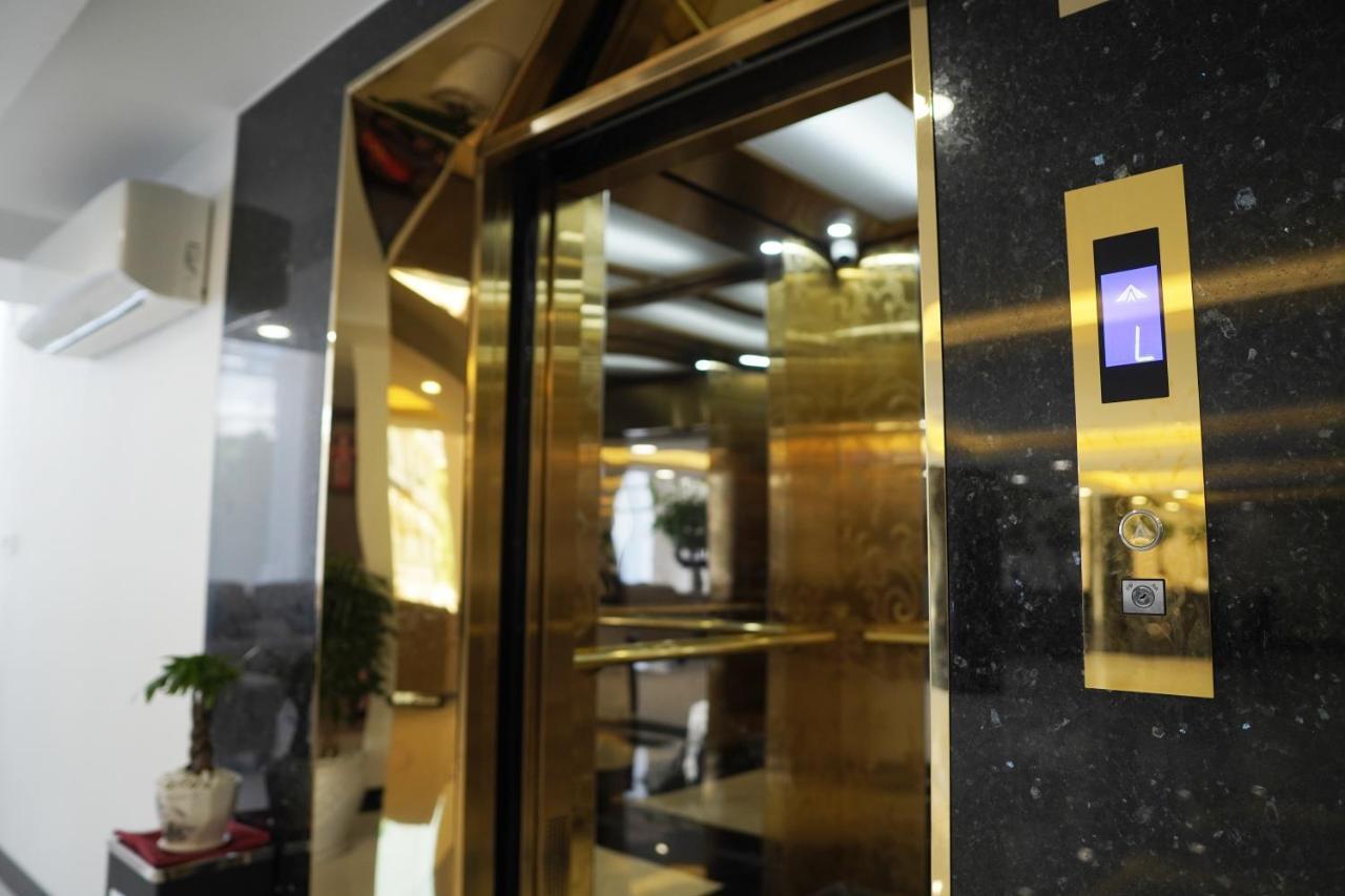 Apple Hotel Three - Near Pnh Airport Phnom Penh Ngoại thất bức ảnh
