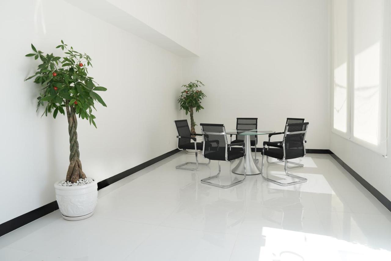 Apple Hotel Three - Near Pnh Airport Phnom Penh Ngoại thất bức ảnh