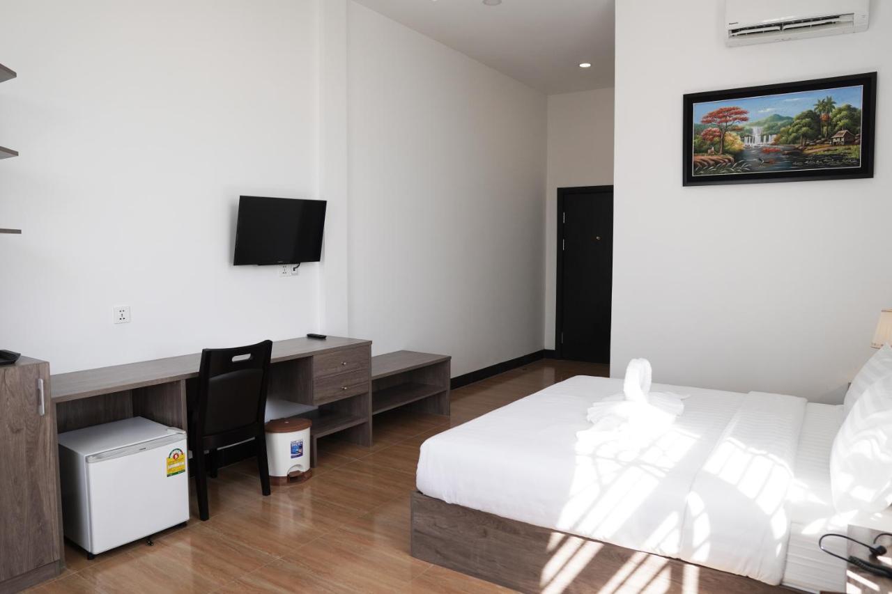 Apple Hotel Three - Near Pnh Airport Phnom Penh Ngoại thất bức ảnh
