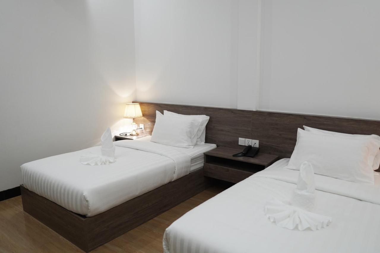 Apple Hotel Three - Near Pnh Airport Phnom Penh Ngoại thất bức ảnh